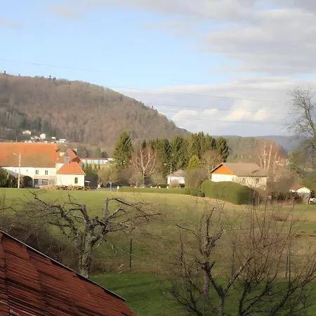 Les Boutons D'or Apartmán Saint-Nabord