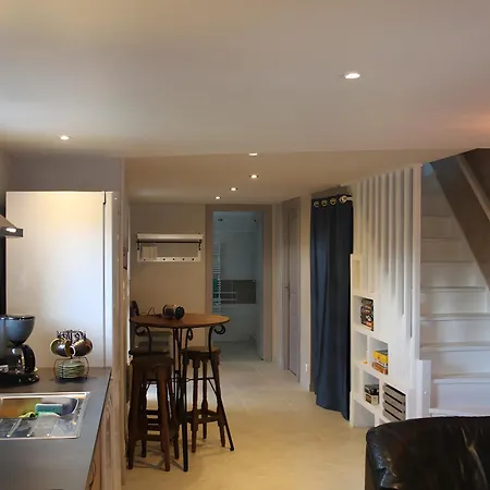 Les Boutons D'or * Saint-Nabord