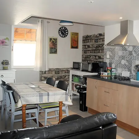 Les Boutons D'or * Saint-Nabord