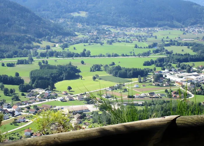 Les Boutons D'or * Saint-Nabord